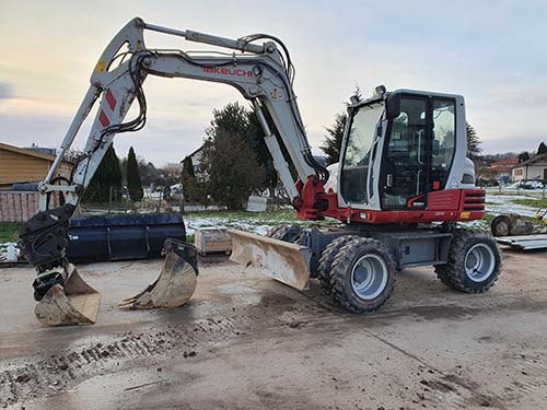 pelle vTakeuchi TB295W