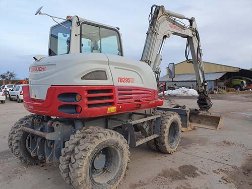 pelle vTakeuchi TB295W