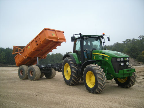 tracteur benne JOHN DEERE et FENDT 